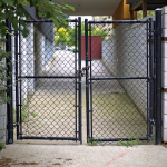 Why Are Chain Link Gate Hinges Sold in Two Parts?